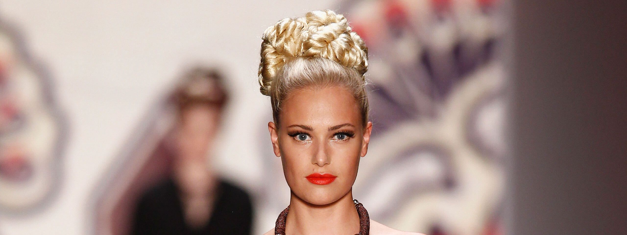 Narashivanie Volos Bolshe Obema Tonkim Volosam