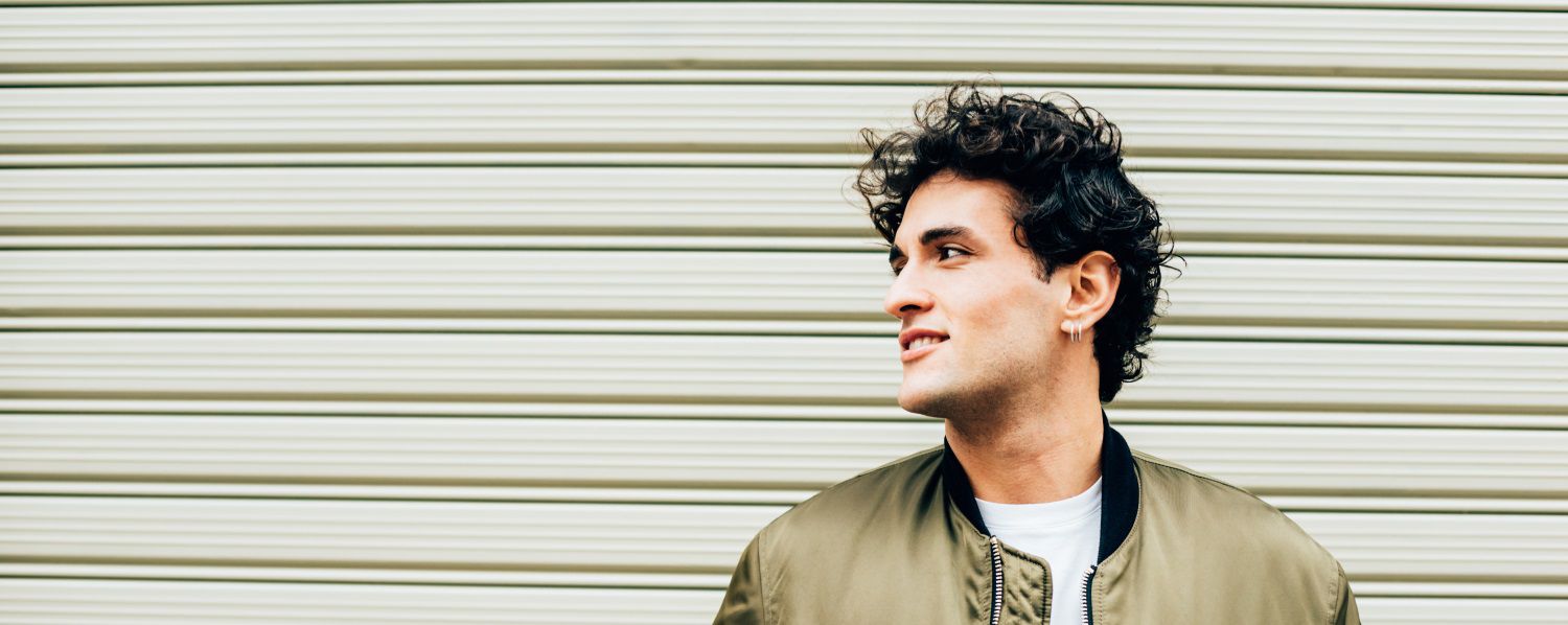 Capelli Ricci Da Uomo Fascino Intramontabile