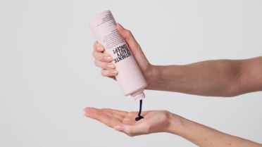 Cool Glow Cleaner | Neutralises Yellow Tones