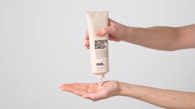 Sensorial Cream Scrub | Exfoliating Scalp & Skin Treatment