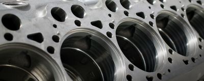 Cylinder ports in an engine block