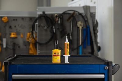 LOCTITE® AA 326