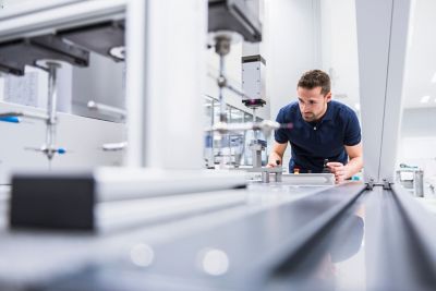 Factory repair | Henkel Adhesives