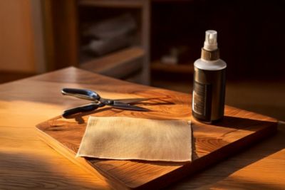 Holz mit Stoff bekleben: Tipps zu Kleberwahl und Anleitung