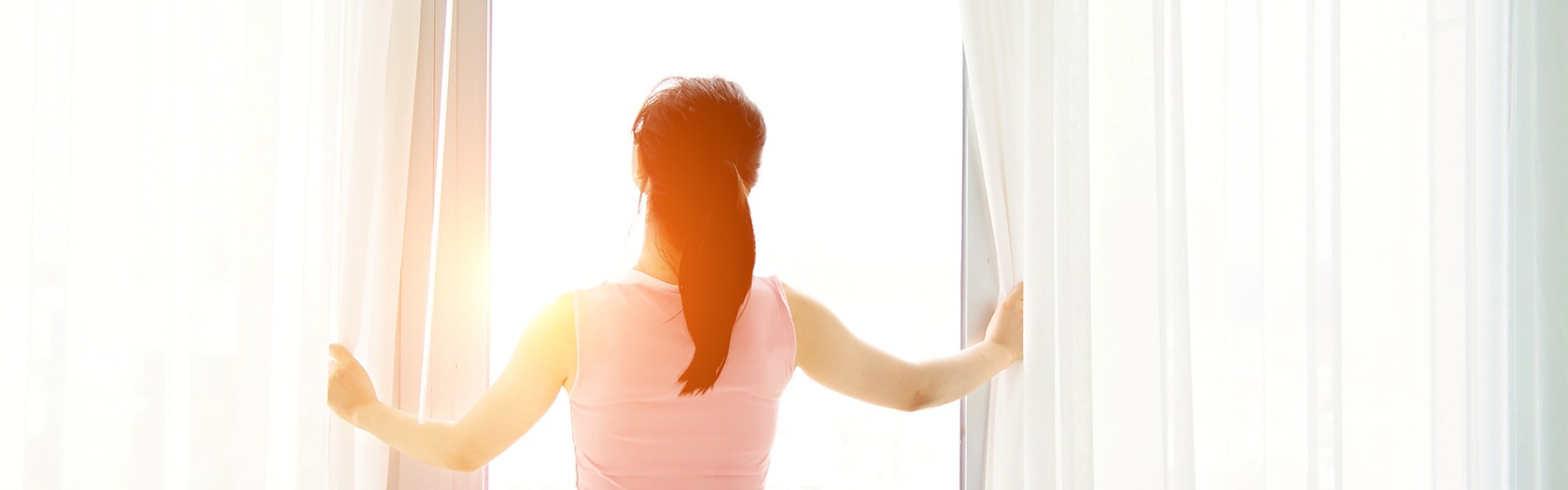 Weiße Gardinen waschen ohne Mühe - Frag Team Clean