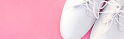 How to clean white leather shoes easily