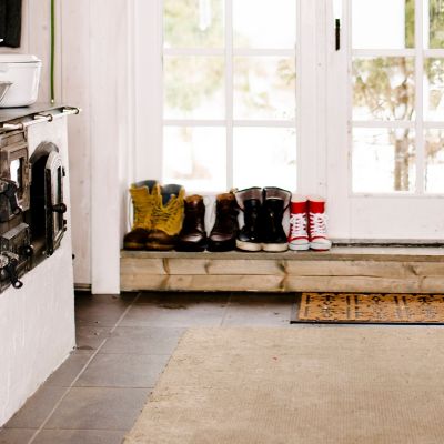 How to dry hot sale shoes in oven