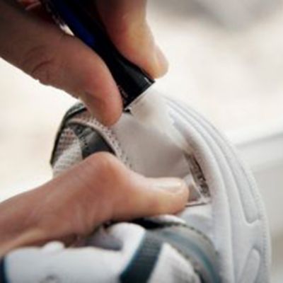 Quelle colle pour les semelles de chaussures ? - Forum