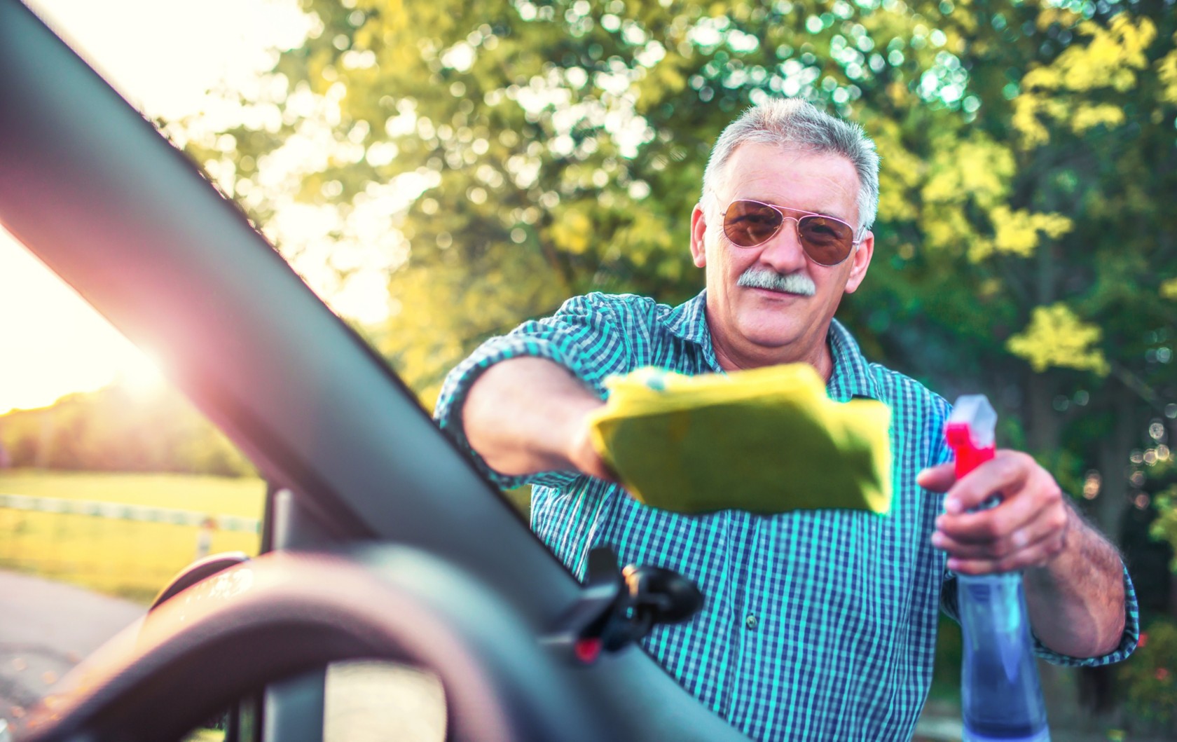 Auto Waschen Zuhause Zu Hause Wie Geht S Und Was Ist Erlaubt Frag Team Clean