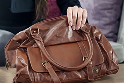 How to fix a leather bag?