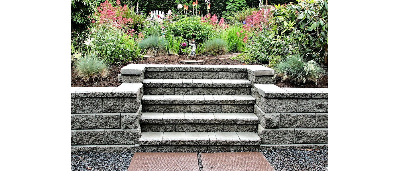 Capping An Interlocking Block Retaining Wall