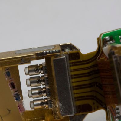 Émetteur-récepteur optique : Collage des diodes et des lentilles