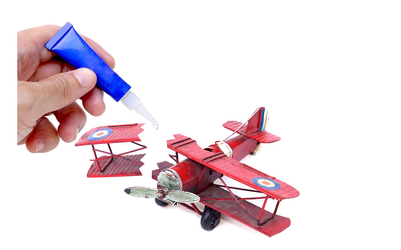 How to choose the best plastic glue