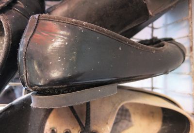 Best glue for on sale boot sole repair