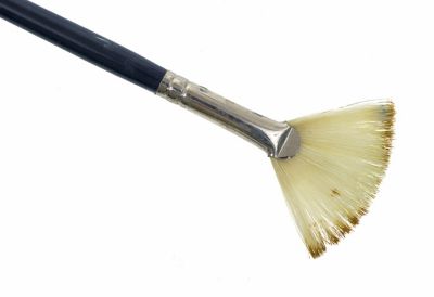 A fan brush for application of glue