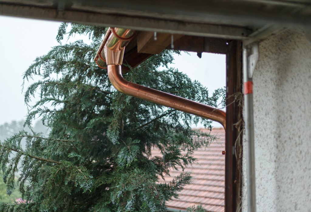 If You Need A Classic Cast Iron Gutter And Rainwater System Then This St Gobain Is Just The Ticket Ideal For Listed P Architectural Antiques It Cast Cast Iron