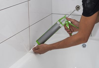 The Best Tricks How To Remove Caulk, How To Remove Old Silicone Caulk From Bathtub
