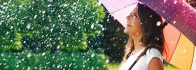 Obrázek ženy s deštníkem