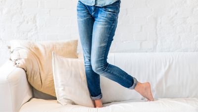 wash jeans with other clothes