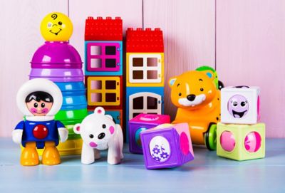 small plastic figures toys