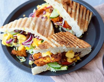 Chicken shawarma sandwich with mango dressing