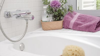 Comment nettoyer les joints de salle de bain - Carolin